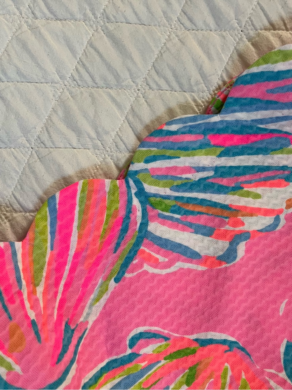Lilly Pulitzer Pink Tropical Scallop Hem Women's Shorts - Picture 5 of 11